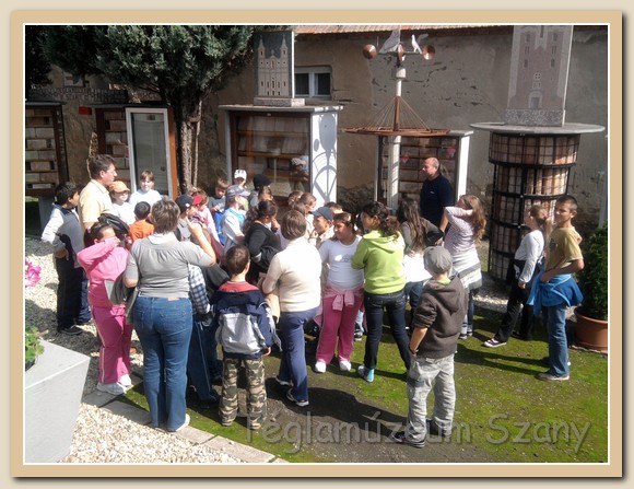 latogato00010